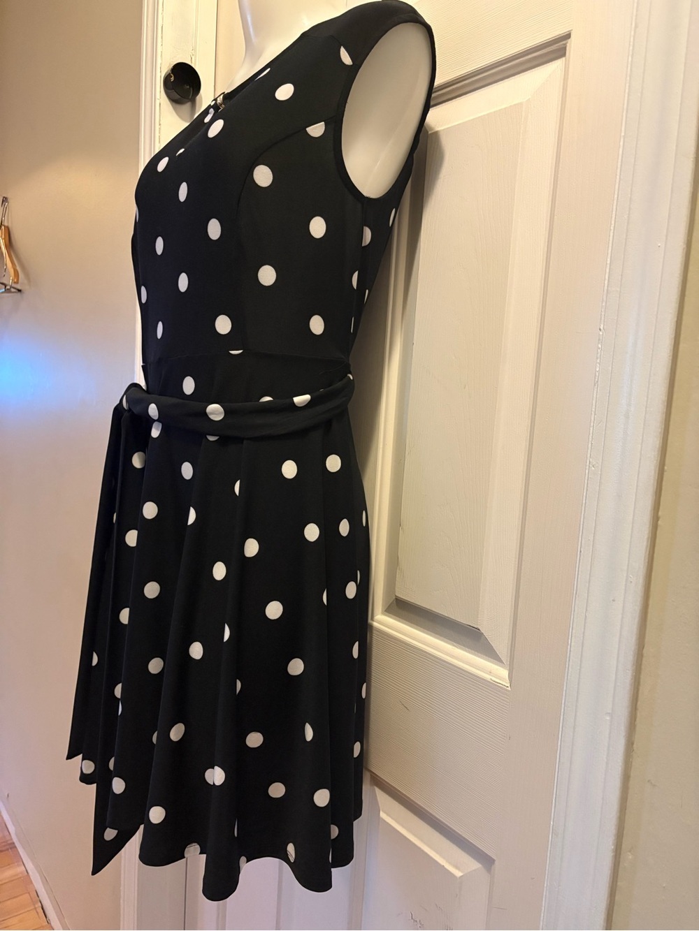 INC International Company, vintage inspired, black white Polka Dot Dress, Sz M. - Picture 4 of 11
